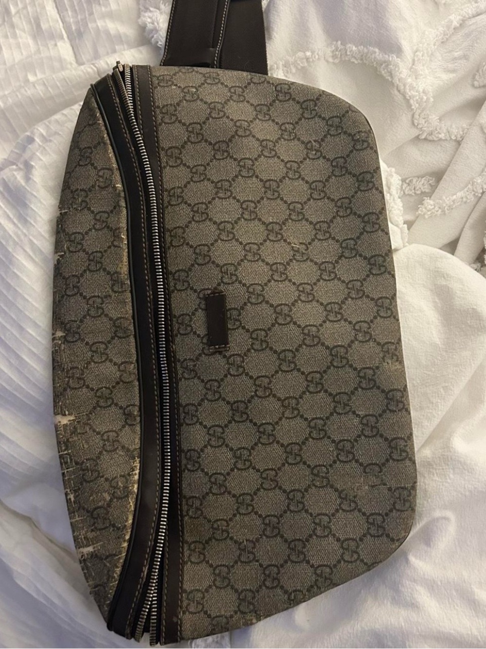VINTAGE Gucci Brown Beige GG Supreme Monogram Sling Belt Bag